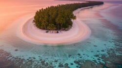 pulau belading bintan, wisata kepulauan riau, hidden gem kepri, camping pulau belading, pantai tersembunyi bintan, wisata bintan timur, snorkeling kepri, pulau tak berpenghuni riau