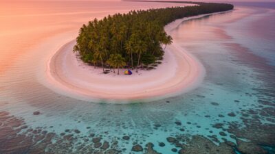 pulau belading bintan, wisata kepulauan riau, hidden gem kepri, camping pulau belading, pantai tersembunyi bintan, wisata bintan timur, snorkeling kepri, pulau tak berpenghuni riau